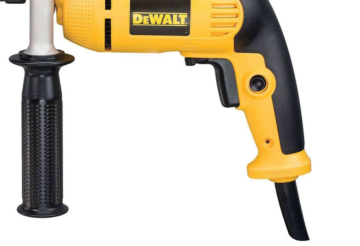 Οι εργονομικές λαβές του Dewalt DWD024S-QS